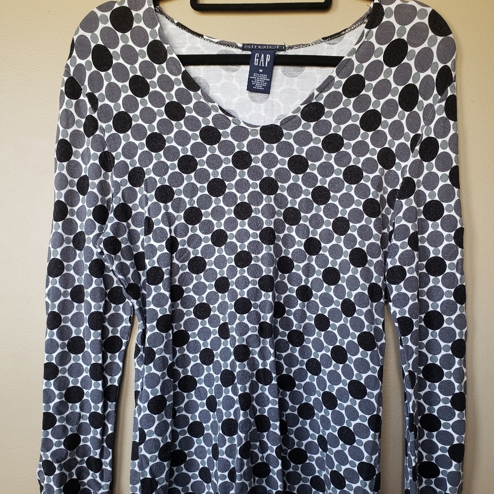 GAP Stretch Modern Dot Long Sleeve Top